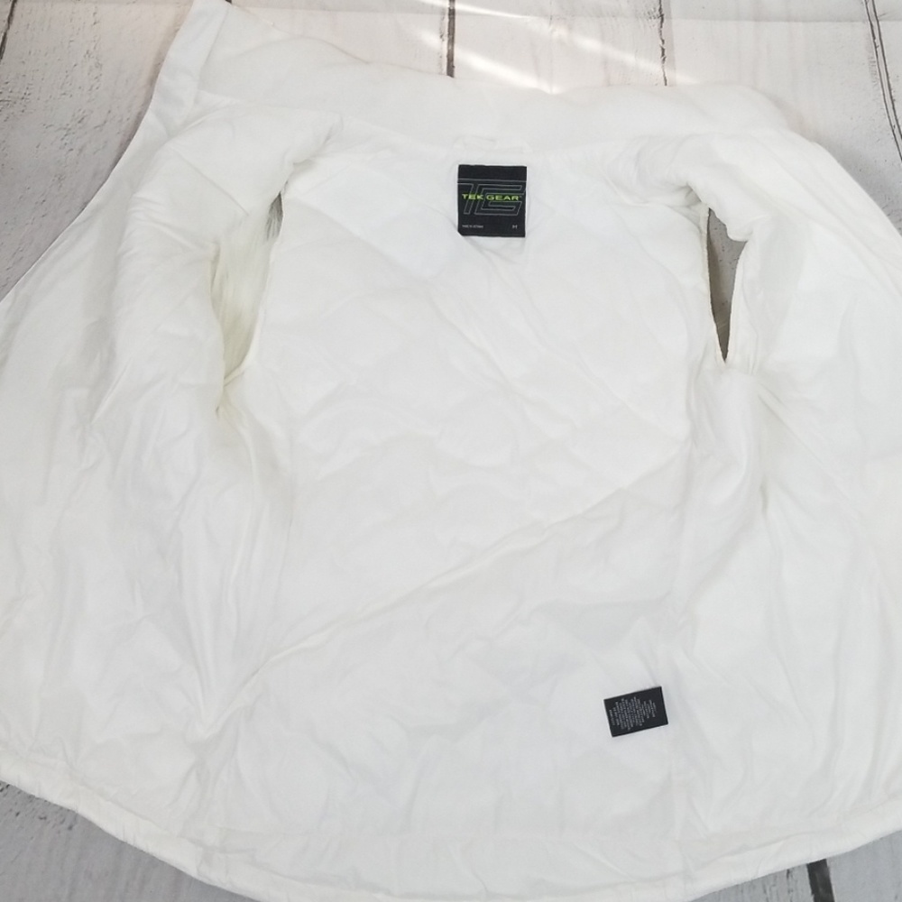 SOLD Tek Gear White Puffer Vest - Picture 4 of 5